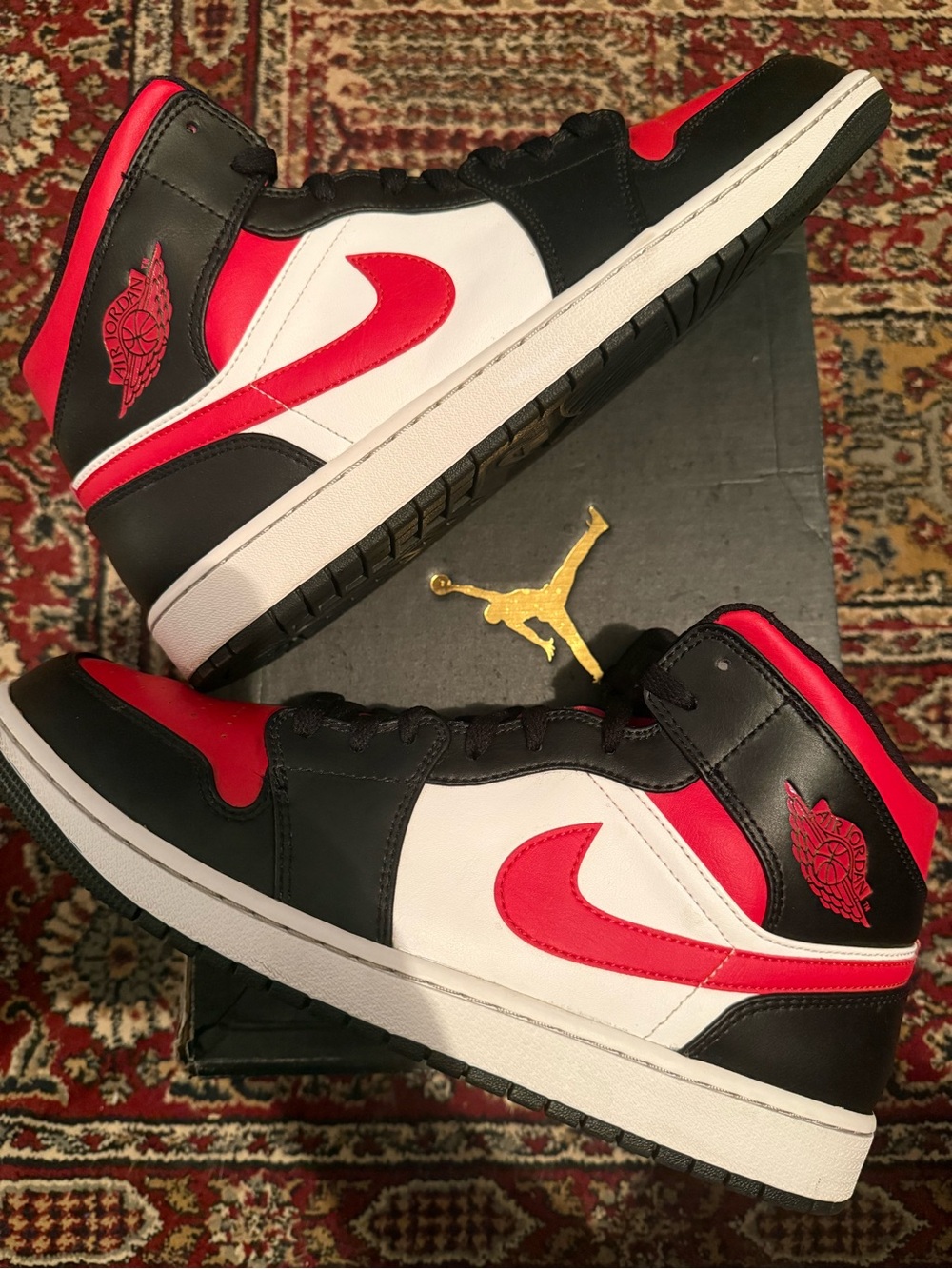 Jordan 1 Mid Men's High-Top Sneakers - Black/White/Red